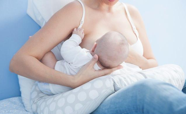 产后母乳喂养会变瘦吗 产后母乳喂养不瘦反而胖了是什么原因