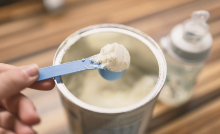 如何判断奶粉过敏 如何避免宝宝奶粉过敏
